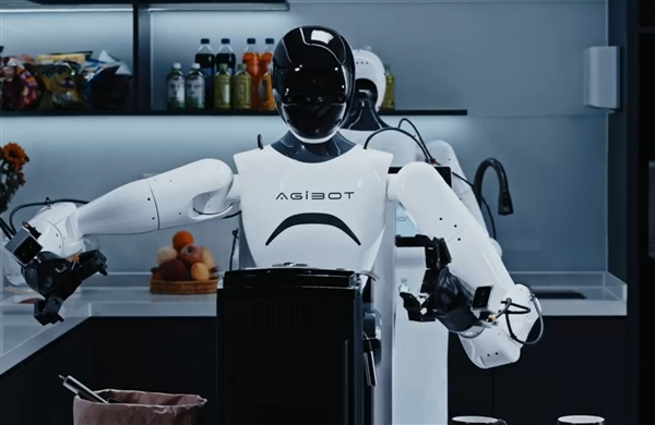 华为离职天才少年“稚晖君”重磅官宣刷屏！智元GO-1让机器人获得了革命性的学习能力